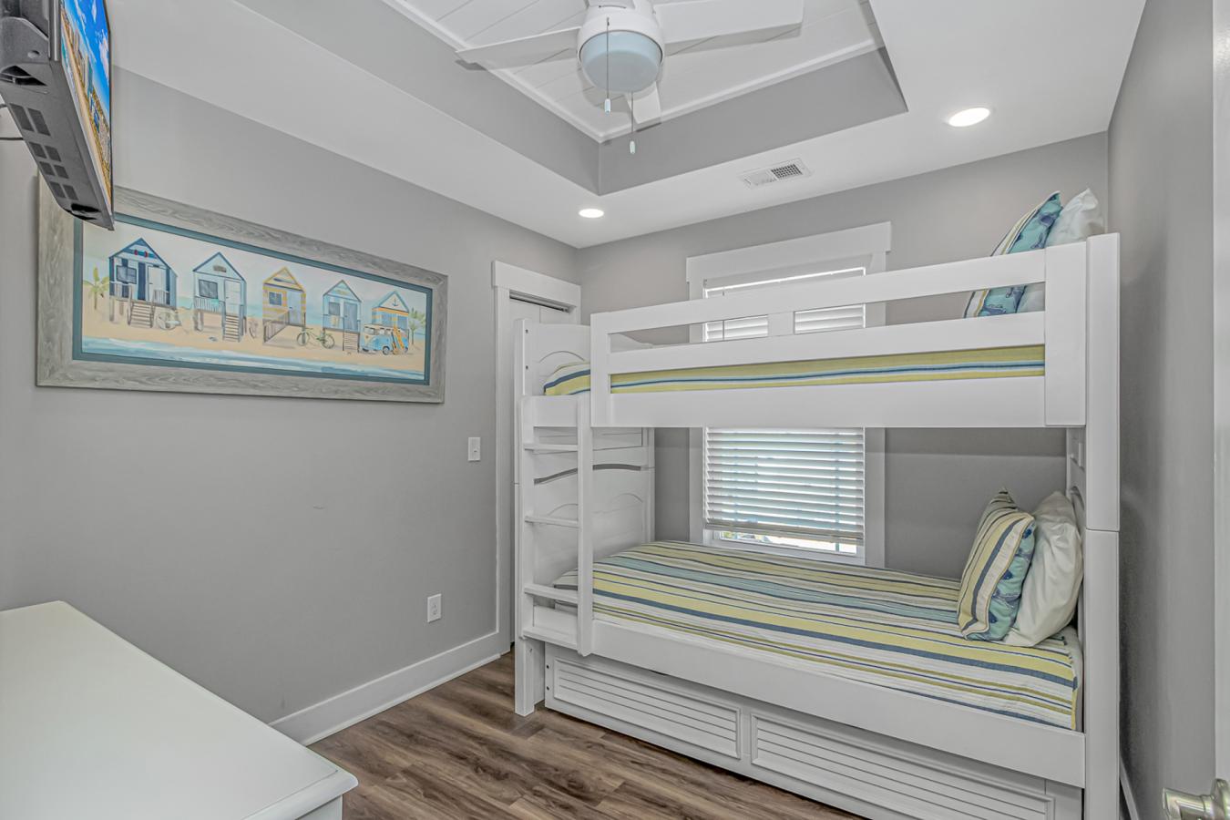 Myrtle Beach, South Carolina, 29575, United States, 6 Bedrooms Bedrooms, ,3 BathroomsBathrooms,Residential,For Sale,2013336