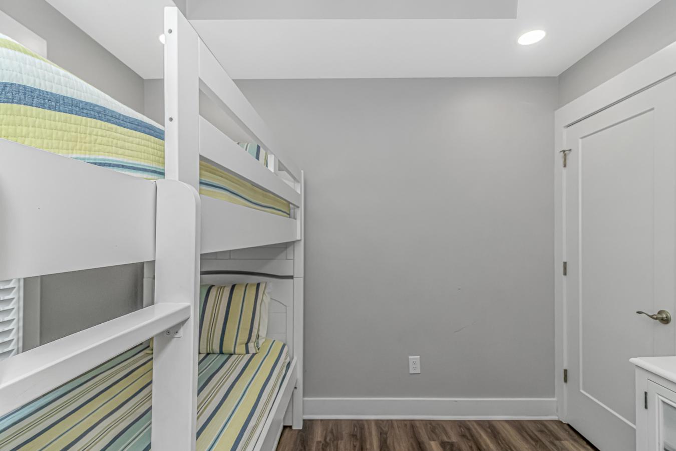 Myrtle Beach, South Carolina, 29575, United States, 6 Bedrooms Bedrooms, ,3 BathroomsBathrooms,Residential,For Sale,2013336