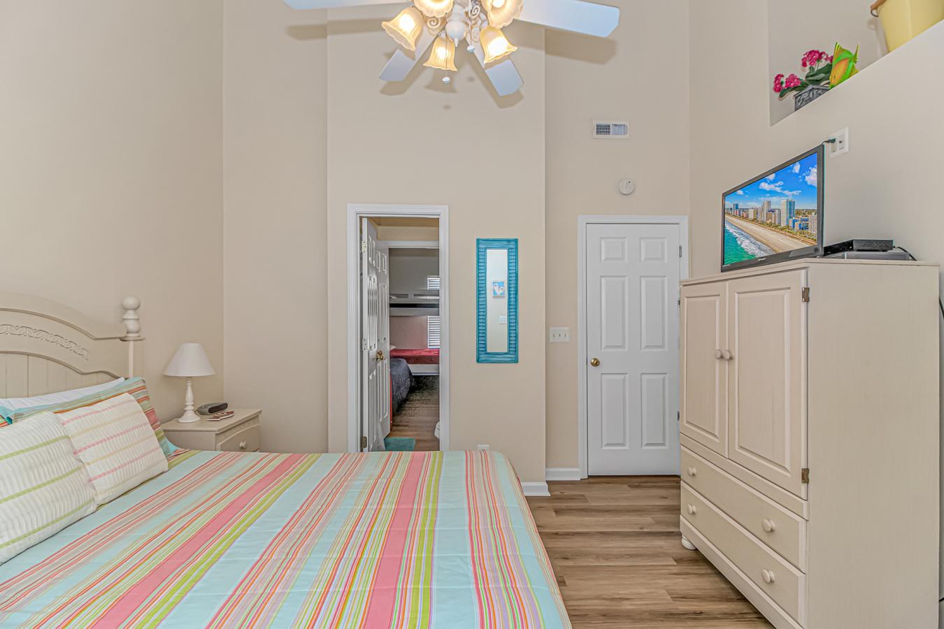 Myrtle Beach, South Carolina, 29575, United States, 5 Bedrooms Bedrooms, ,2 BathroomsBathrooms,Residential,For Sale,2013334