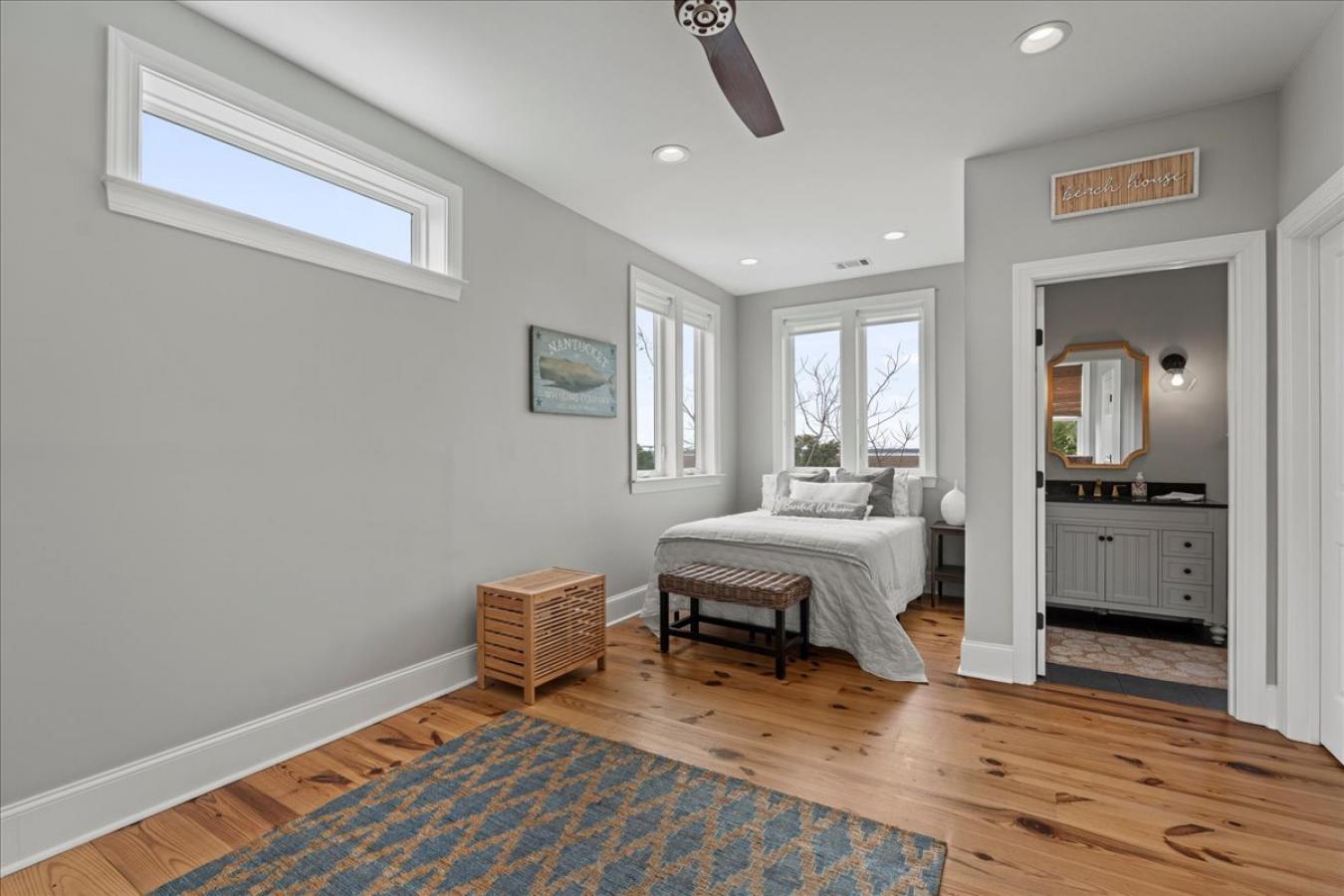 Harbor Island, South Carolina, 29920, United States, 4 Bedrooms Bedrooms, ,3 BathroomsBathrooms,Residential,For Sale,2013331