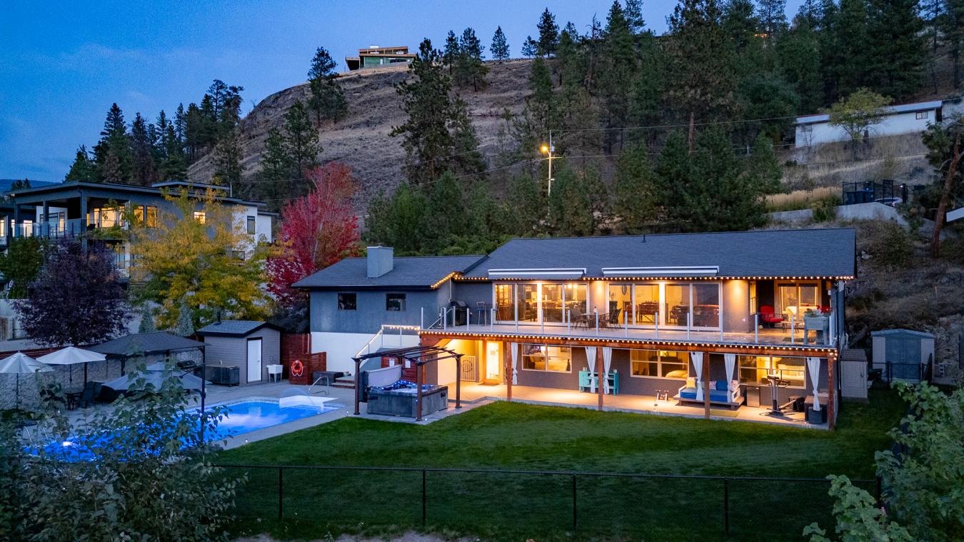 Penticton, BC, V2A 7T1, Canada, 6 Bedrooms Bedrooms, ,4 BathroomsBathrooms,Residential,For Sale,2013325