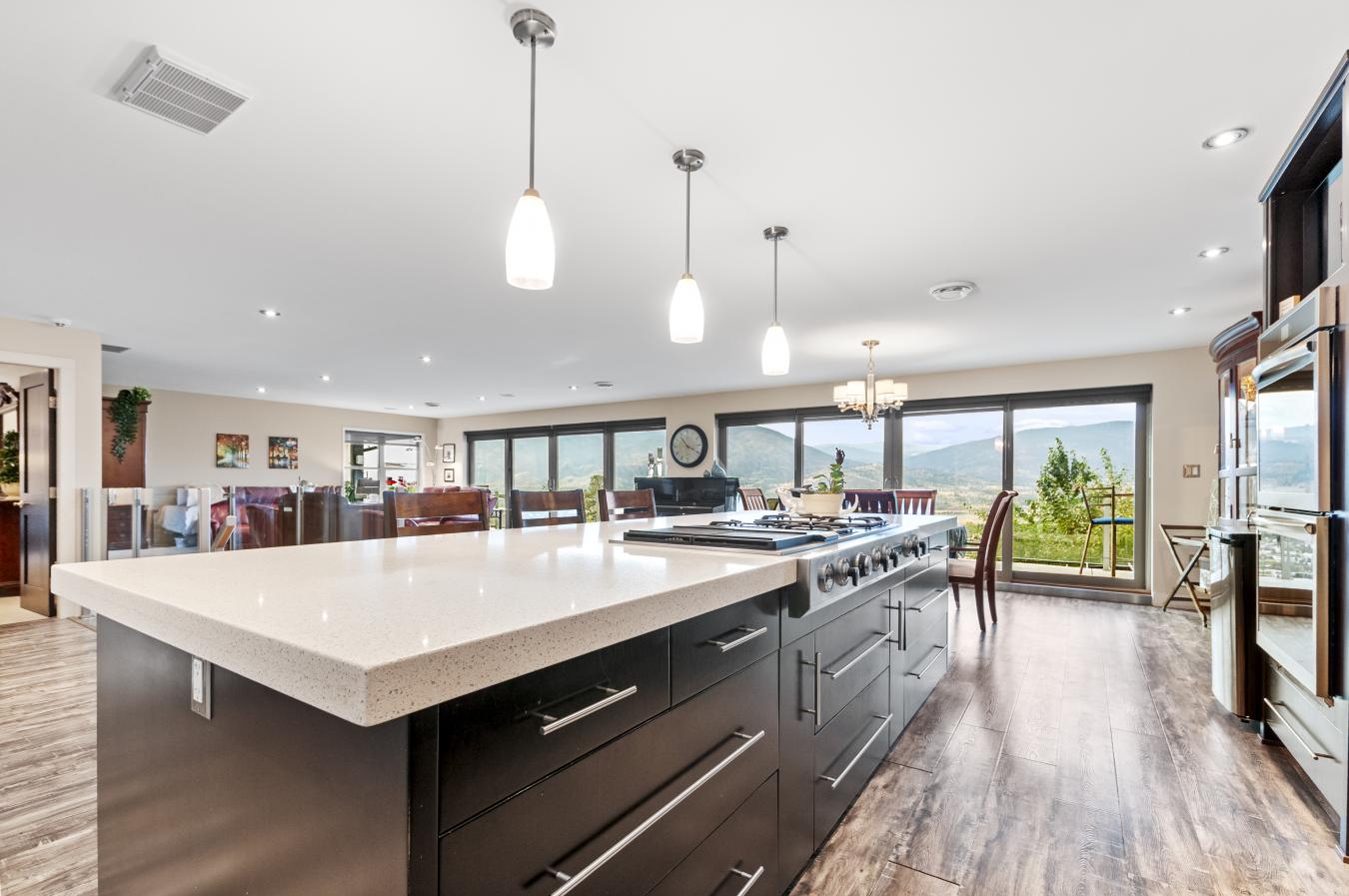 Penticton, BC, V2A 7T1, Canada, 6 Bedrooms Bedrooms, ,4 BathroomsBathrooms,Residential,For Sale,2013325