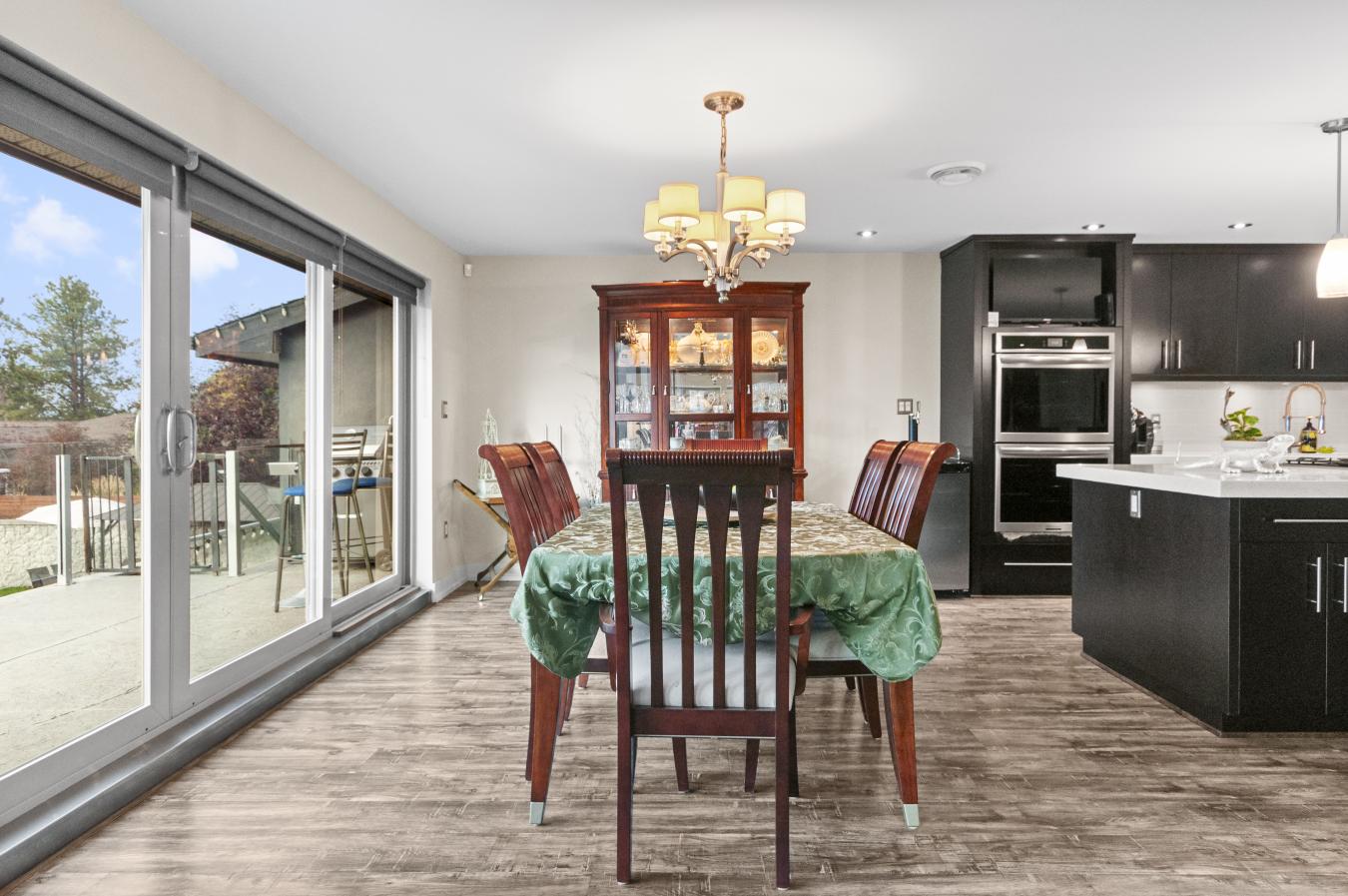 Penticton, BC, V2A 7T1, Canada, 6 Bedrooms Bedrooms, ,4 BathroomsBathrooms,Residential,For Sale,2013325