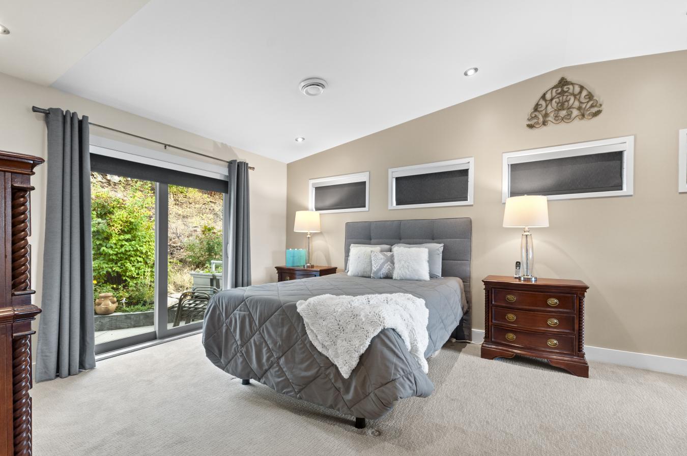 Penticton, BC, V2A 7T1, Canada, 6 Bedrooms Bedrooms, ,4 BathroomsBathrooms,Residential,For Sale,2013325