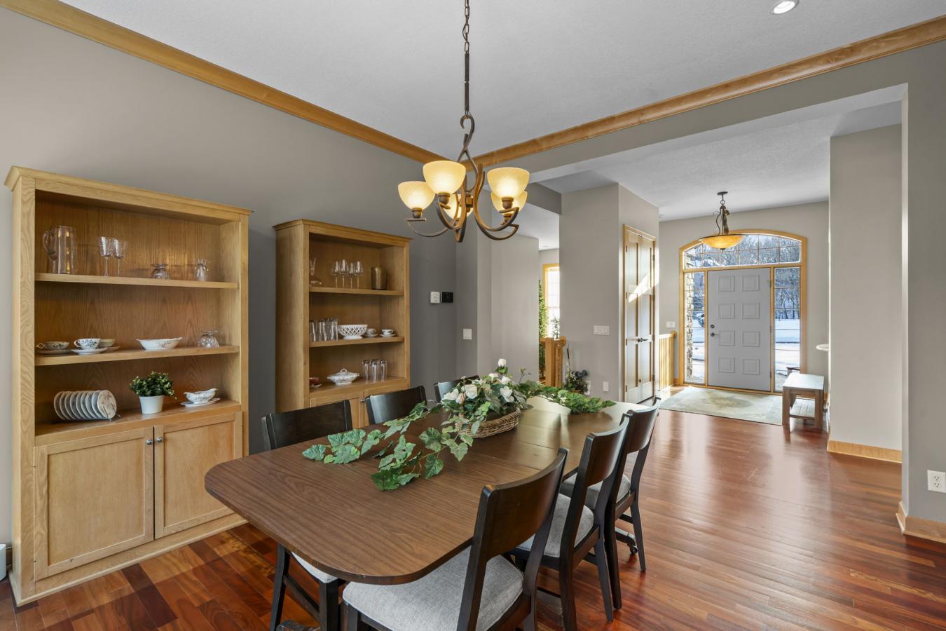 Inver Grove Heights, Dakota, 55077, United States, 5 Bedrooms Bedrooms, ,4 BathroomsBathrooms,Residential,For Sale,2013324