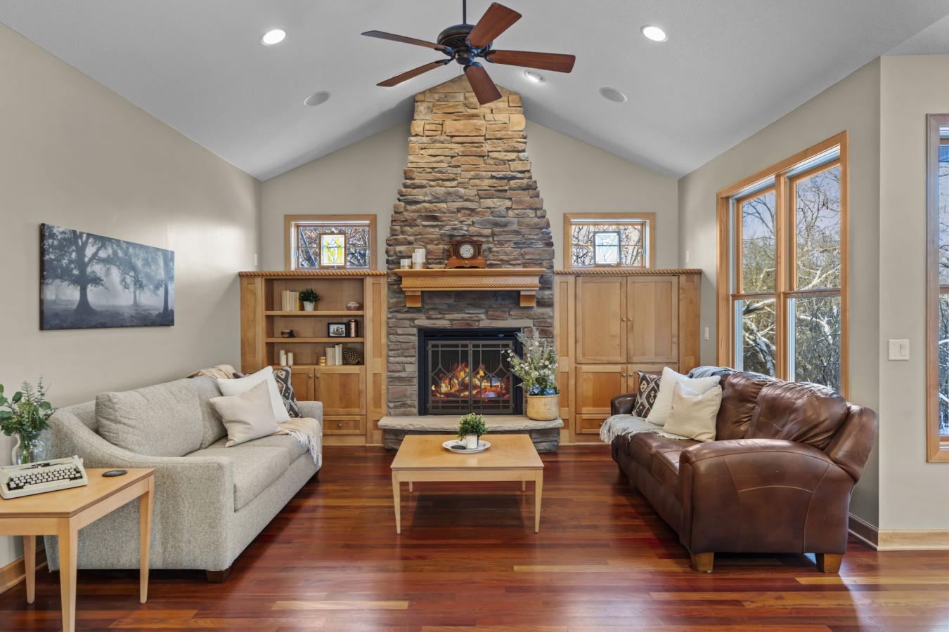 Inver Grove Heights, Dakota, 55077, United States, 5 Bedrooms Bedrooms, ,4 BathroomsBathrooms,Residential,For Sale,2013324