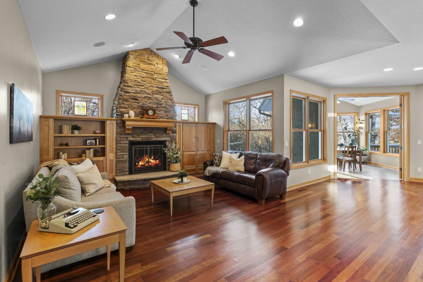 Inver Grove Heights, Dakota, 55077, United States, 5 Bedrooms Bedrooms, ,4 BathroomsBathrooms,Residential,For Sale,2013324