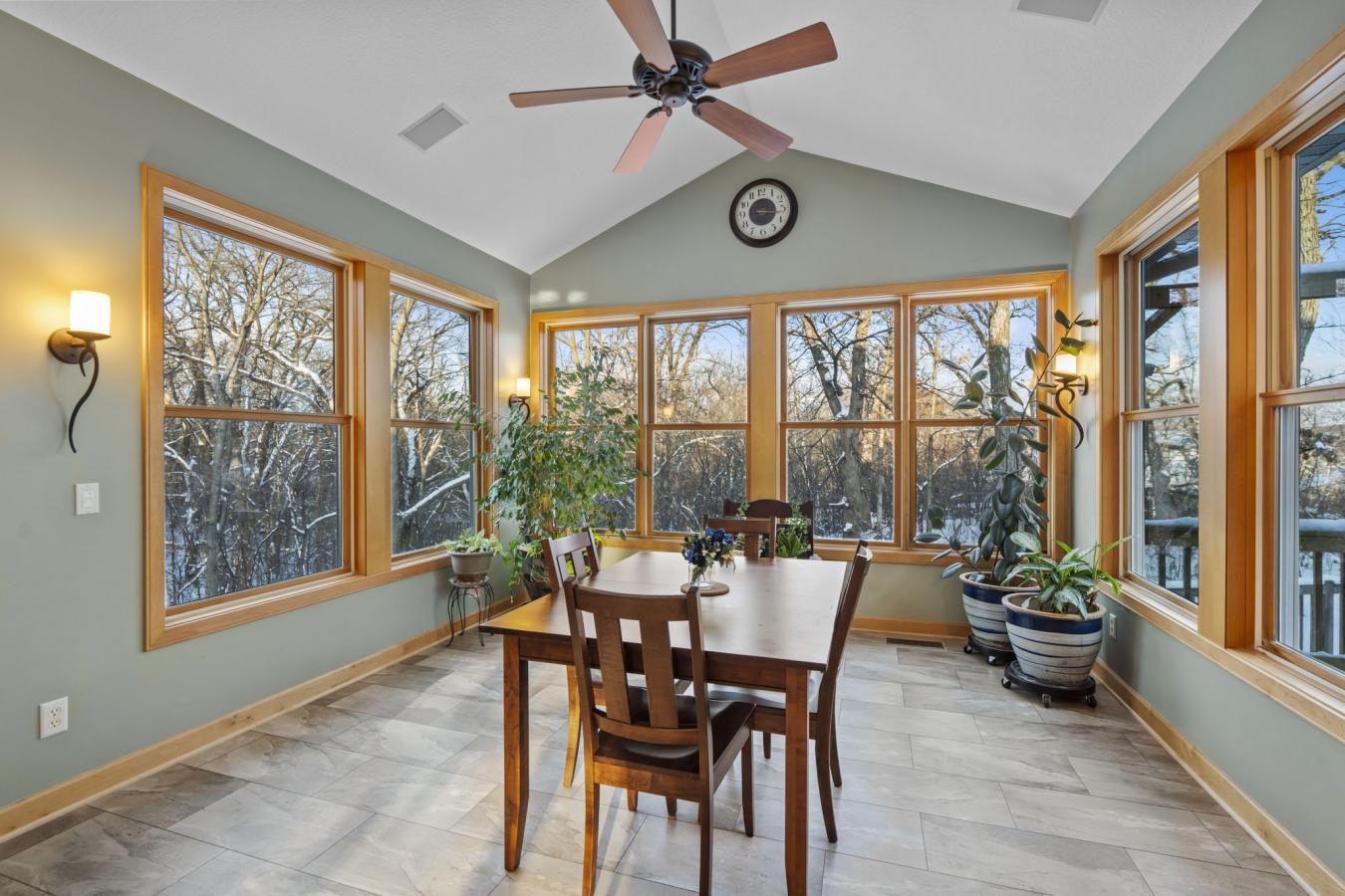 Inver Grove Heights, Dakota, 55077, United States, 5 Bedrooms Bedrooms, ,4 BathroomsBathrooms,Residential,For Sale,2013324