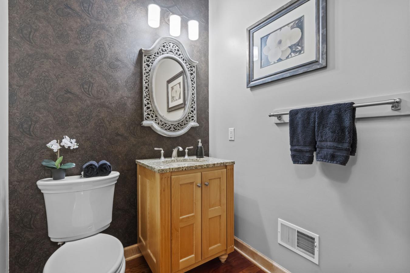 Inver Grove Heights, Dakota, 55077, United States, 5 Bedrooms Bedrooms, ,4 BathroomsBathrooms,Residential,For Sale,2013324