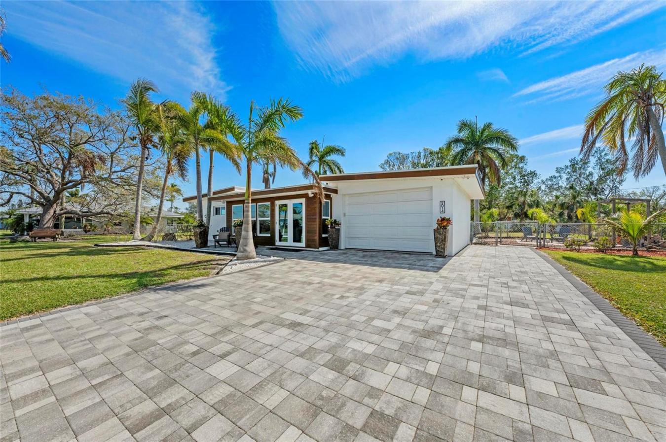 2014 Riverside Drive E, Bradenton, Manatee, 34208, United States, 2 Bedrooms Bedrooms, ,2 BathroomsBathrooms,Residential,For Sale,2014 Riverside Drive E,A4672794