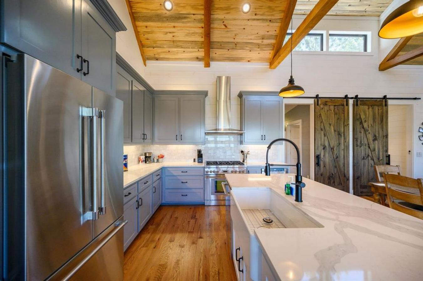 Broken Bow, McCurtain, 74728, United States, 3 Bedrooms Bedrooms, ,3 BathroomsBathrooms,Residential,For Sale,2013594