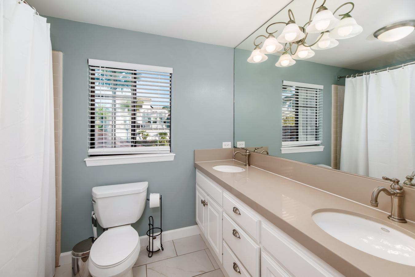 Carlsbad, California, 92008, United States, 6 Bedrooms Bedrooms, ,5 BathroomsBathrooms,Residential,For Sale,2013849