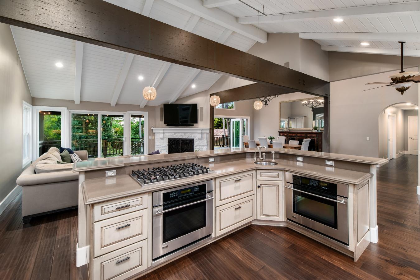 Carlsbad, California, 92008, United States, 6 Bedrooms Bedrooms, ,5 BathroomsBathrooms,Residential,For Sale,2013849