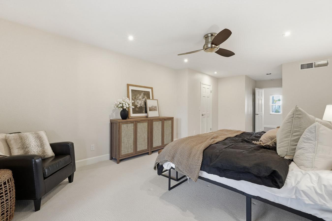 Scottsdale, Maricopa, 85258, United States, 4 Bedrooms Bedrooms, ,2 BathroomsBathrooms,Residential,For Sale,2013592