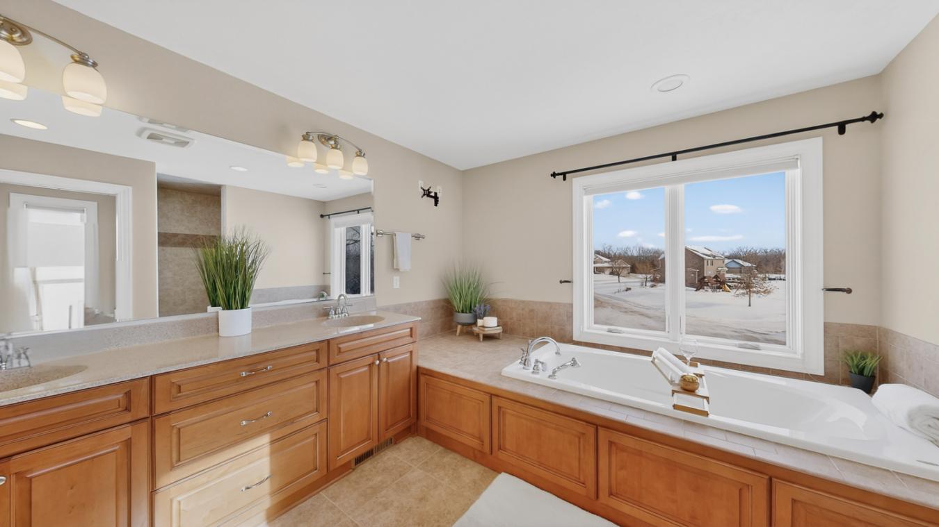 Oronoco, Olmsted, 55960, United States, 5 Bedrooms Bedrooms, ,3 BathroomsBathrooms,Residential,For Sale,2013848