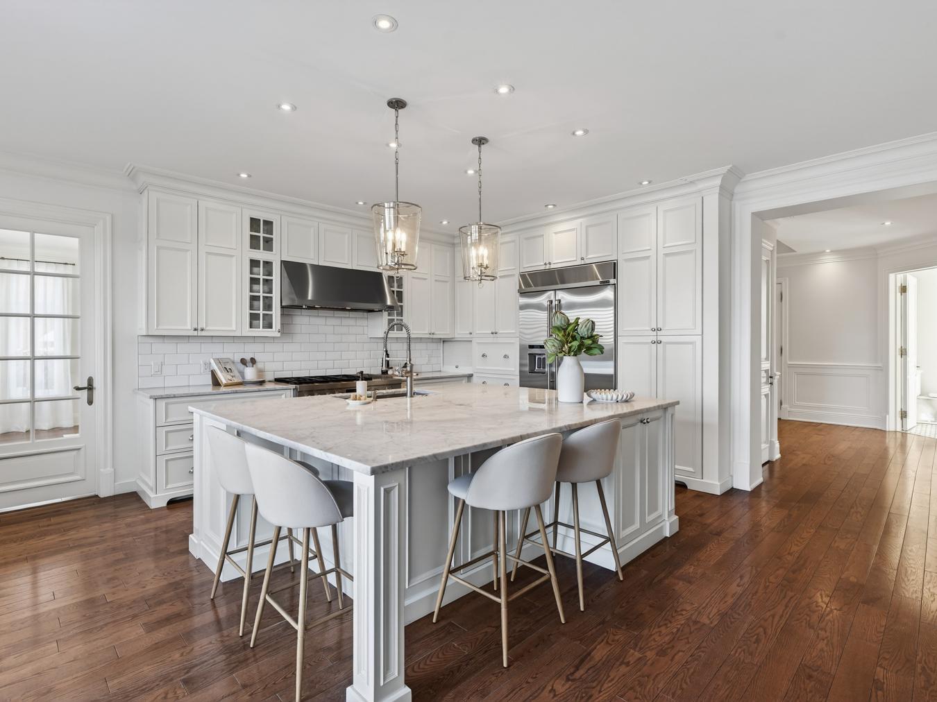 Brossard, QC, J4Y 0J1, Canada, 5 Bedrooms Bedrooms, ,3 BathroomsBathrooms,Residential,For Sale,2017814