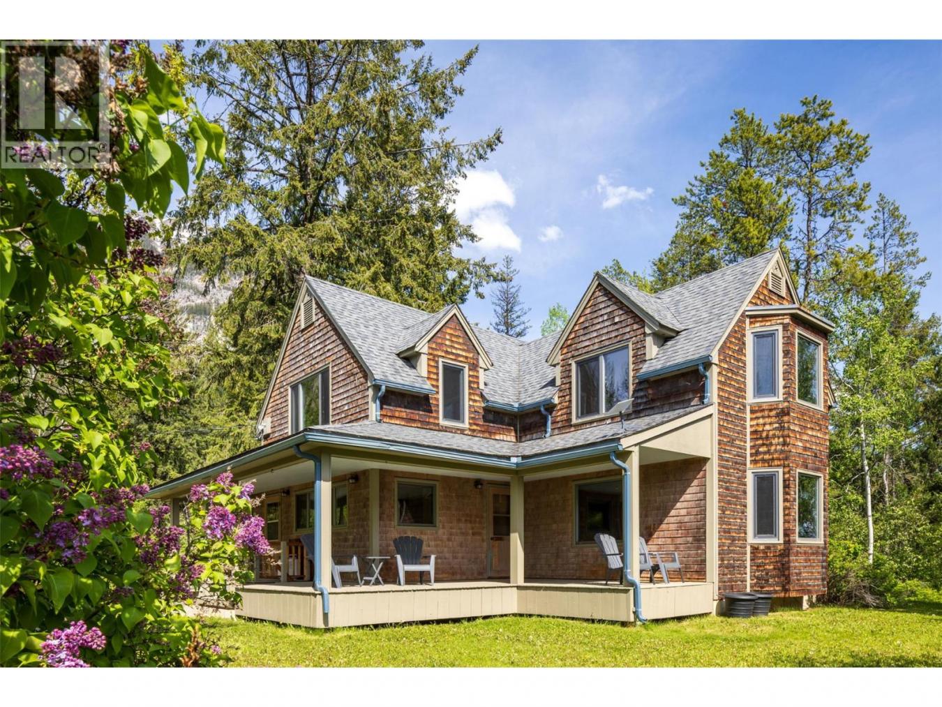 Golden, BC, V0A1H7, Canada, 3 Bedrooms Bedrooms, ,Residential,For Sale,2013845