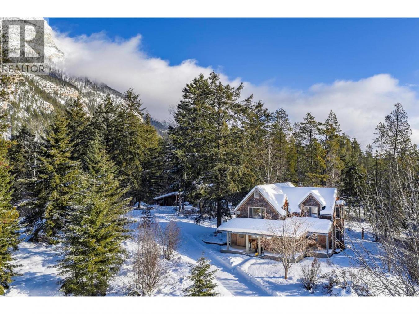 Golden, BC, V0A1H7, Canada, 3 Bedrooms Bedrooms, ,Residential,For Sale,2013845