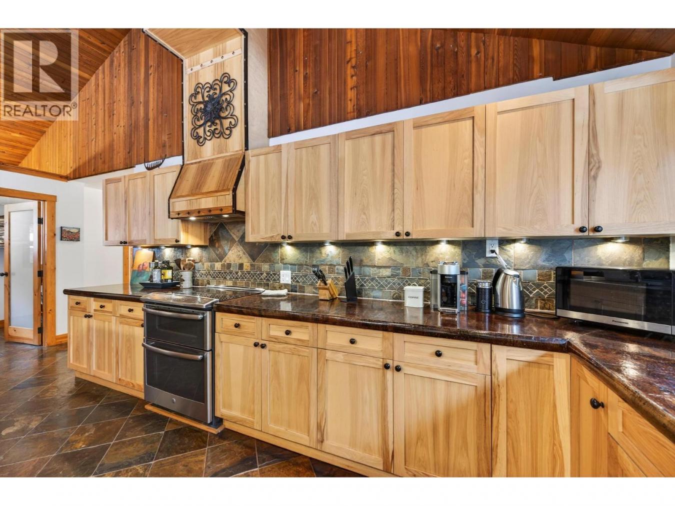 Golden, BC, V0A1H1, Canada, ,Residential,For Sale,2013844