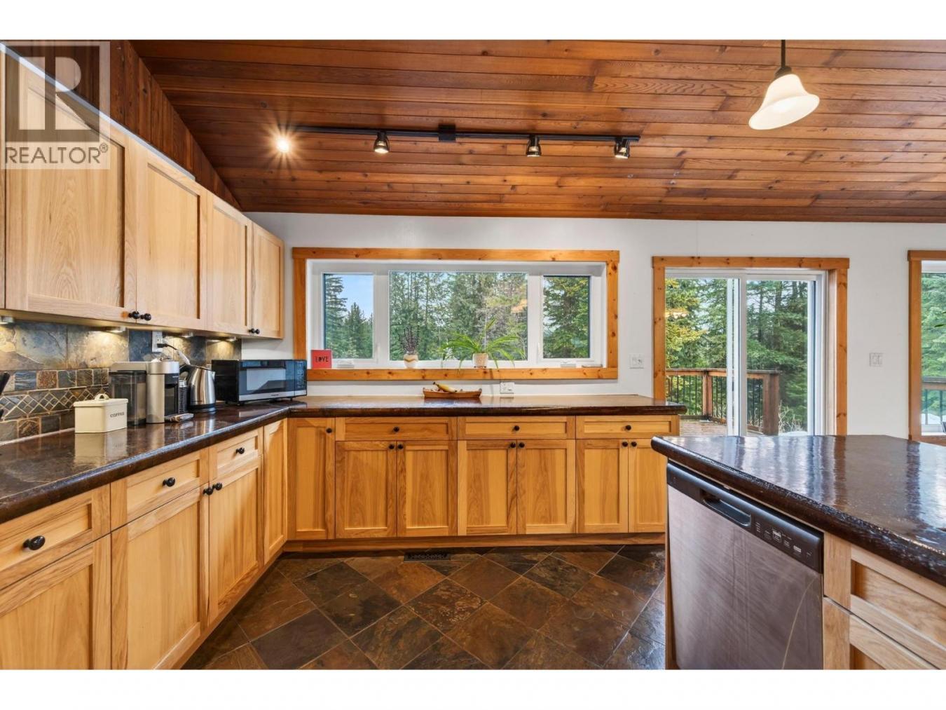 Golden, BC, V0A1H1, Canada, ,Residential,For Sale,2013844