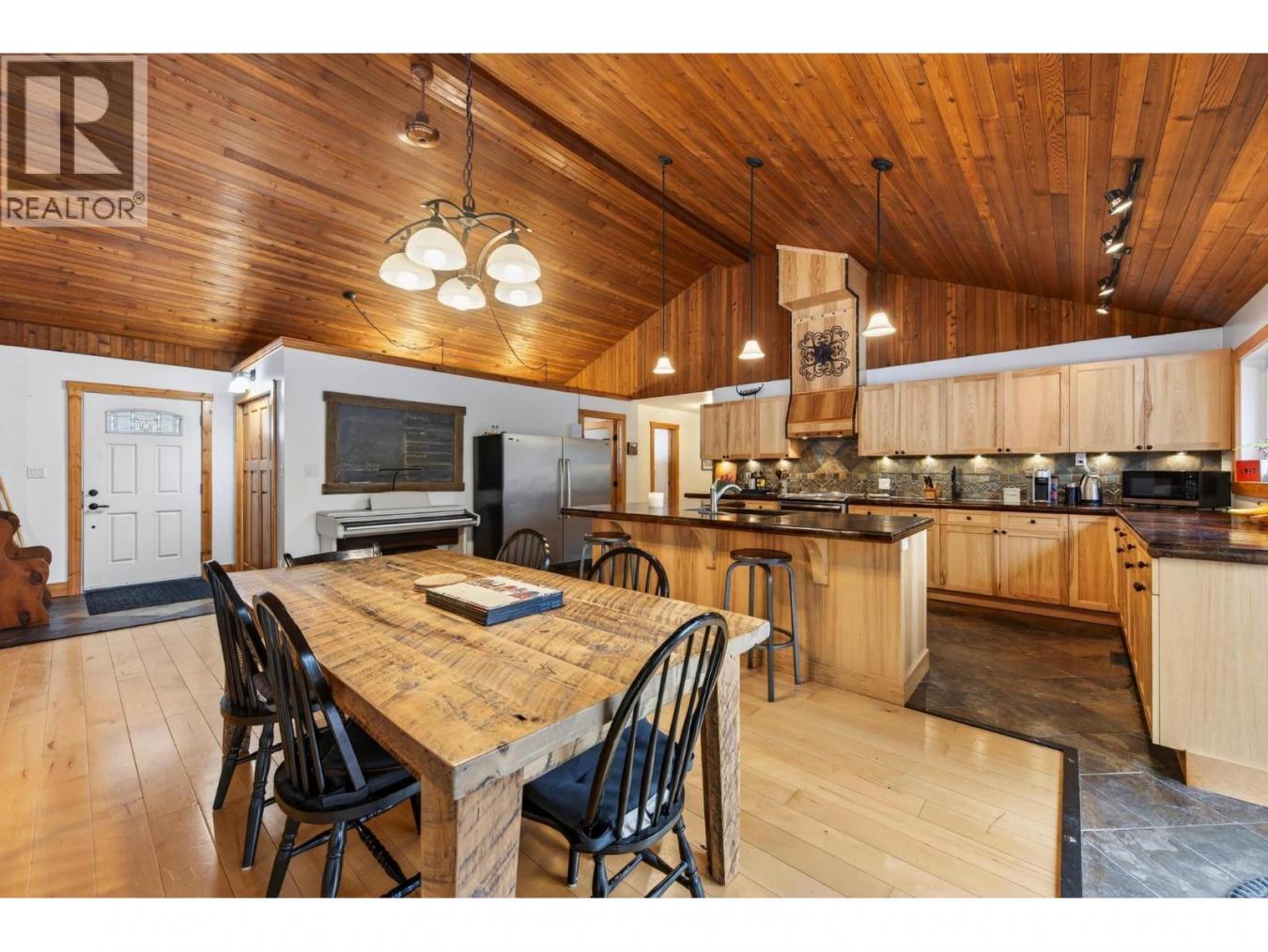 Golden, BC, V0A1H1, Canada, ,Residential,For Sale,2013844