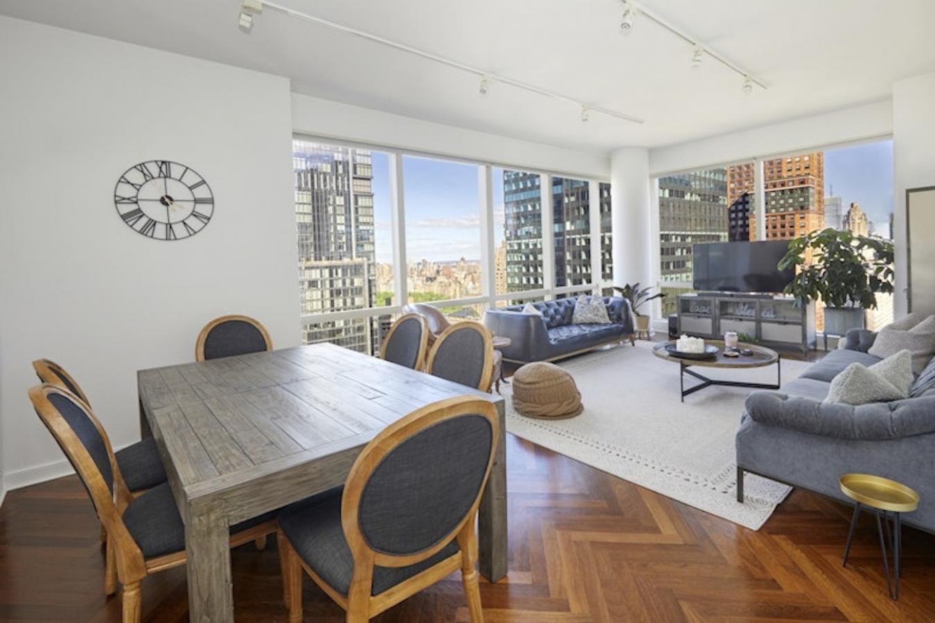 New York, New York, 10019, United States, 3 Bedrooms Bedrooms, ,3 BathroomsBathrooms,Residential,For Sale,2013839