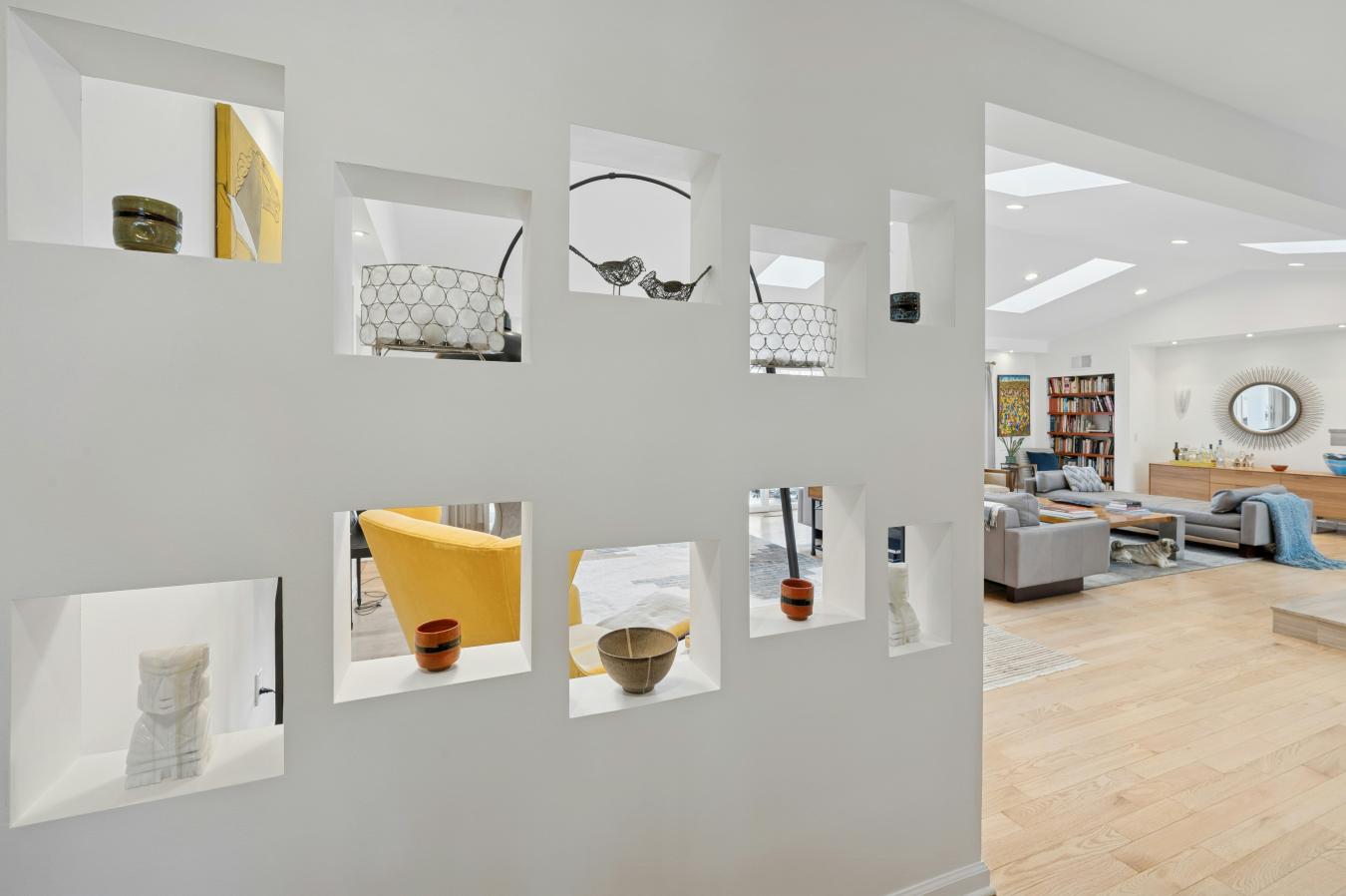 North Riverdale, New York, 10471, United States, 4 Bedrooms Bedrooms, ,3 BathroomsBathrooms,Residential,For Sale,2013838