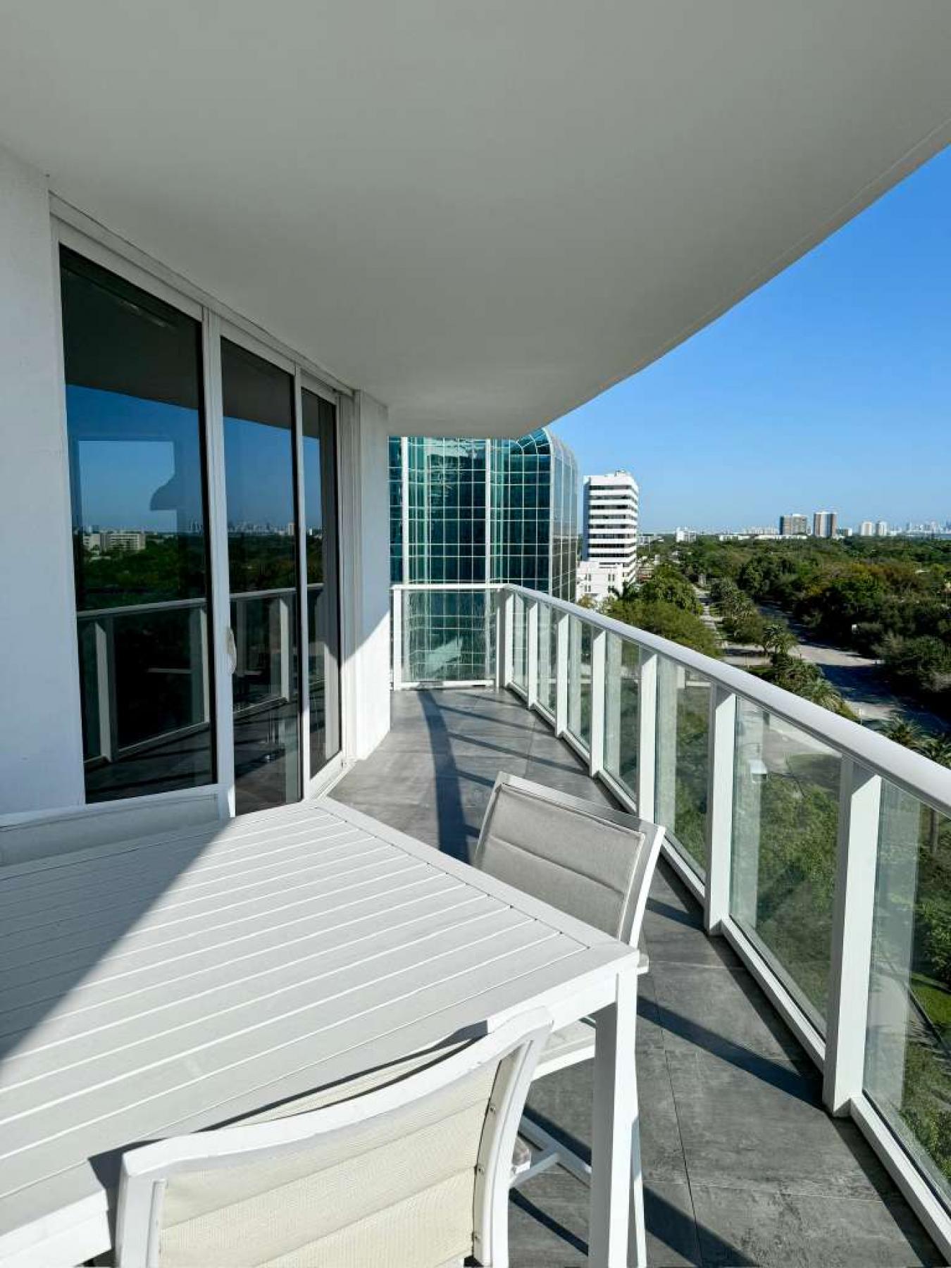 If you want to live in the best location, designed by an award-winning – image 2