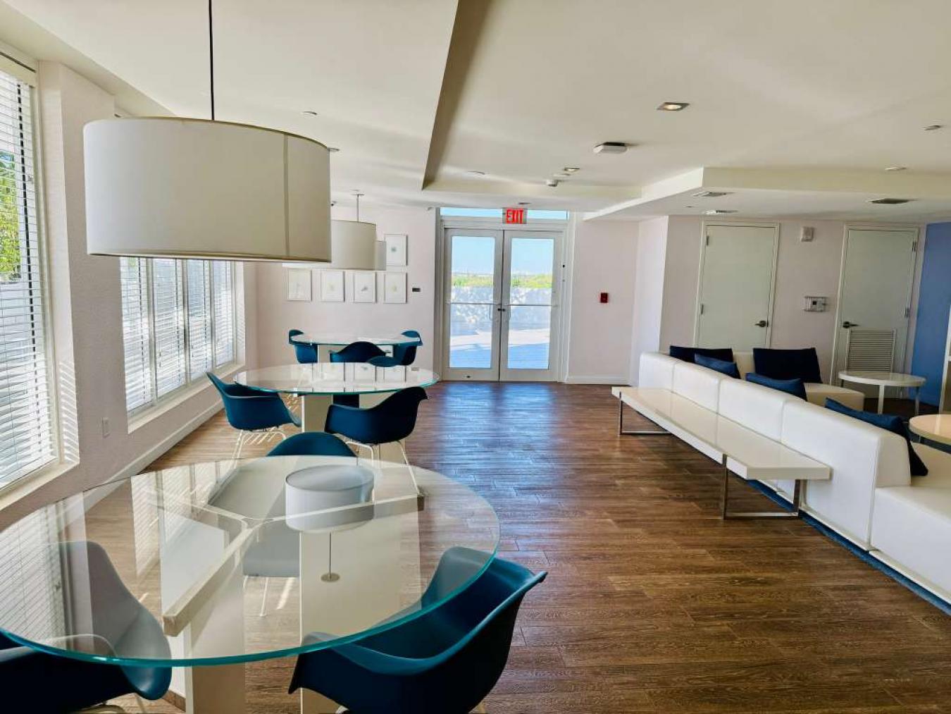 If you want to live in the best location, designed by an award-winning – image 9
