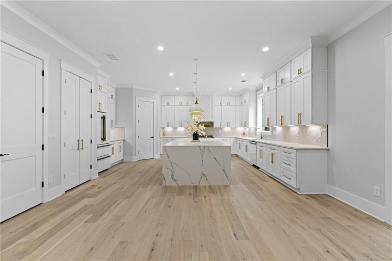 Winder, Barrow - GA, 30680, United States, 5 Bedrooms Bedrooms, ,5 BathroomsBathrooms,Residential,For Sale,2014113