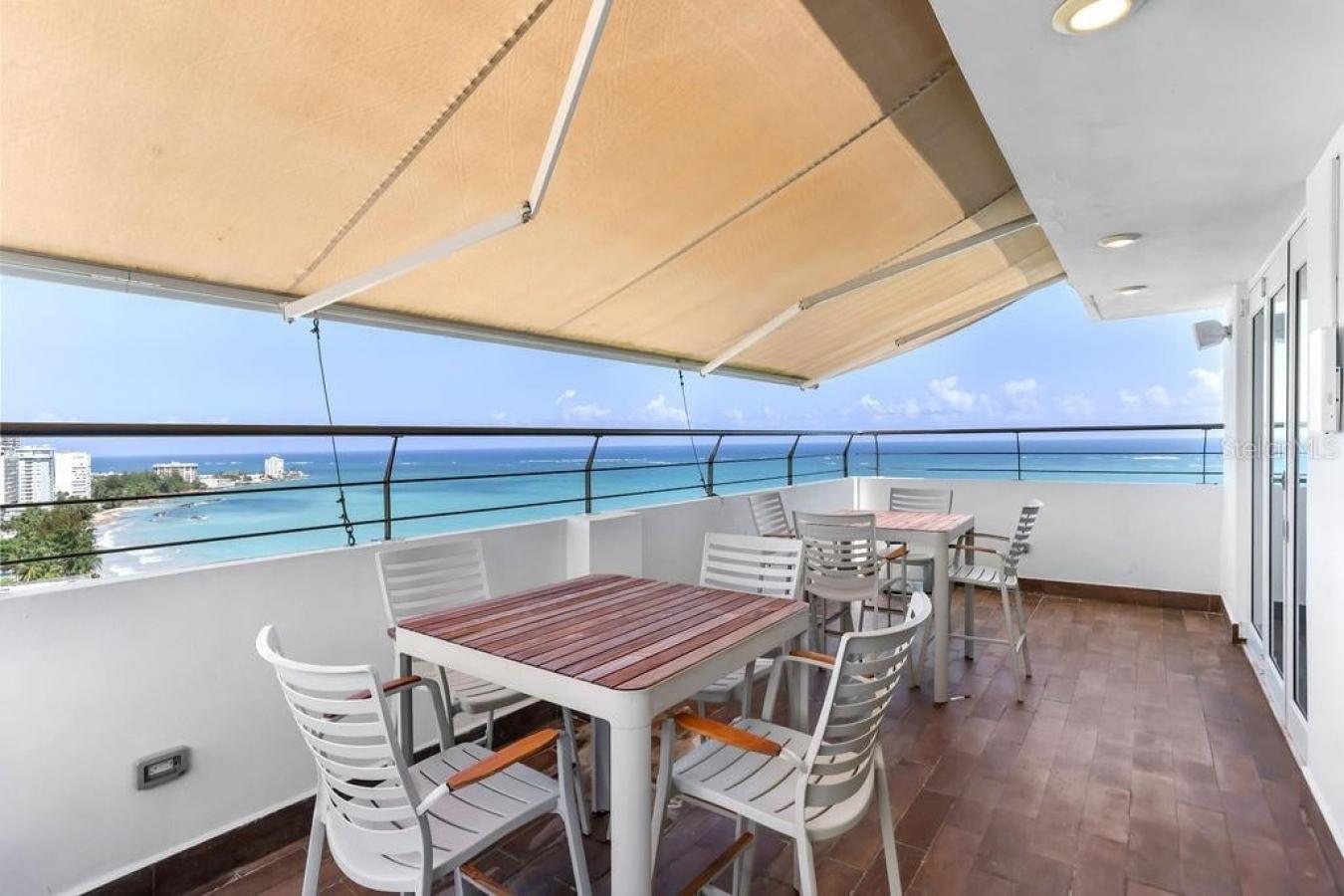 Carolina, Carolina, PR 00979, Puerto Rico, 5 Bedrooms Bedrooms, ,4 BathroomsBathrooms,Residential,For Sale,2014109