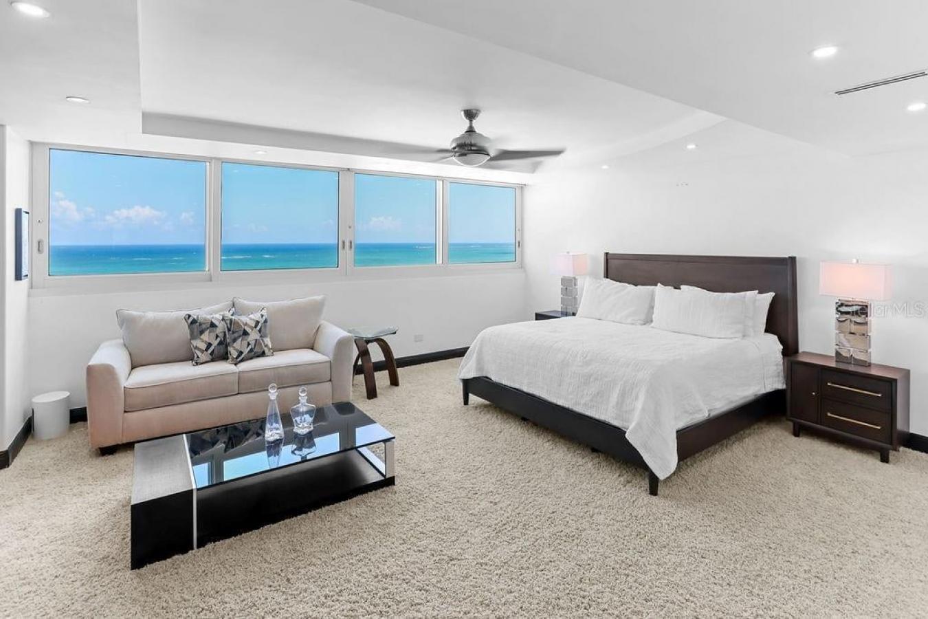 Carolina, Carolina, PR 00979, Puerto Rico, 5 Bedrooms Bedrooms, ,4 BathroomsBathrooms,Residential,For Sale,2014109