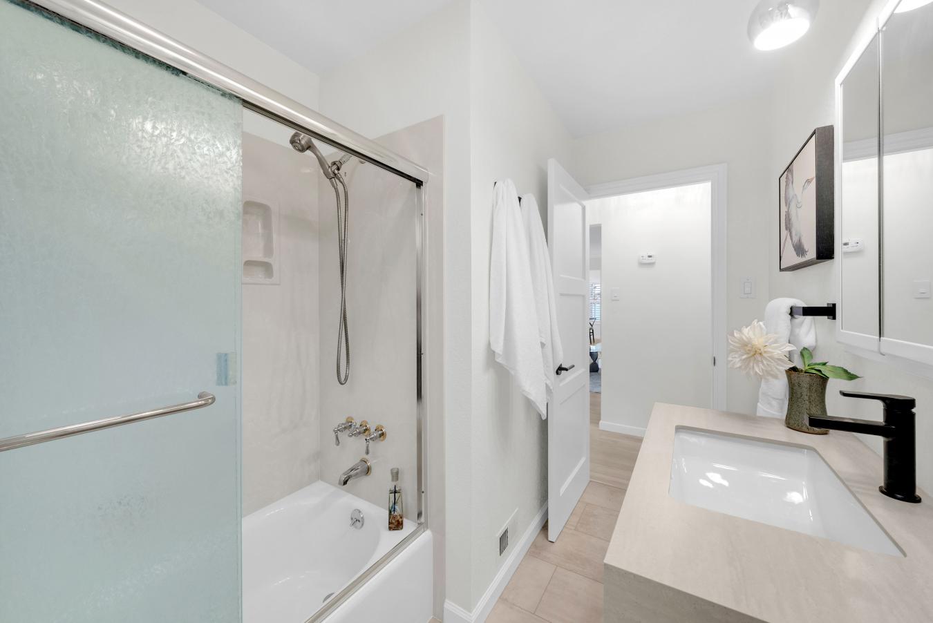 San Mateo, San Mateo, 94403, United States, 3 Bedrooms Bedrooms, ,2 BathroomsBathrooms,Residential,For Sale,2014249