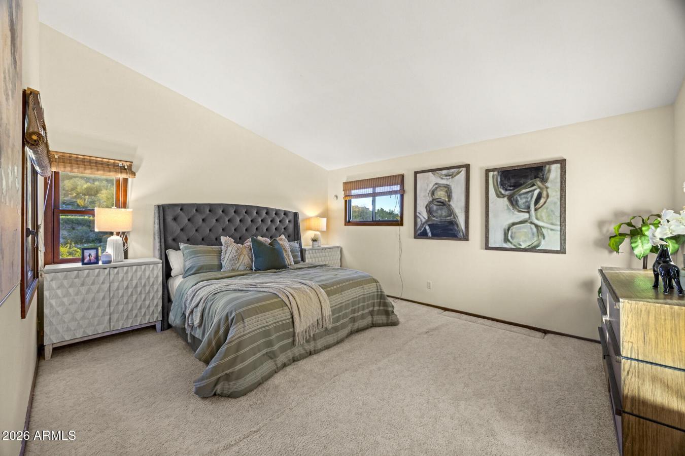 Phoenix, Maricopa, 85028, United States, 5 Bedrooms Bedrooms, ,4 BathroomsBathrooms,Residential,For Sale,2014245