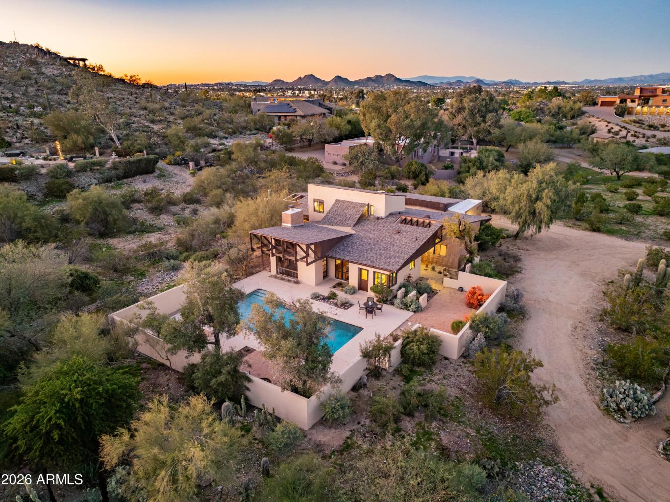 Phoenix, Maricopa, 85028, United States, 5 Bedrooms Bedrooms, ,4 BathroomsBathrooms,Residential,For Sale,2014245