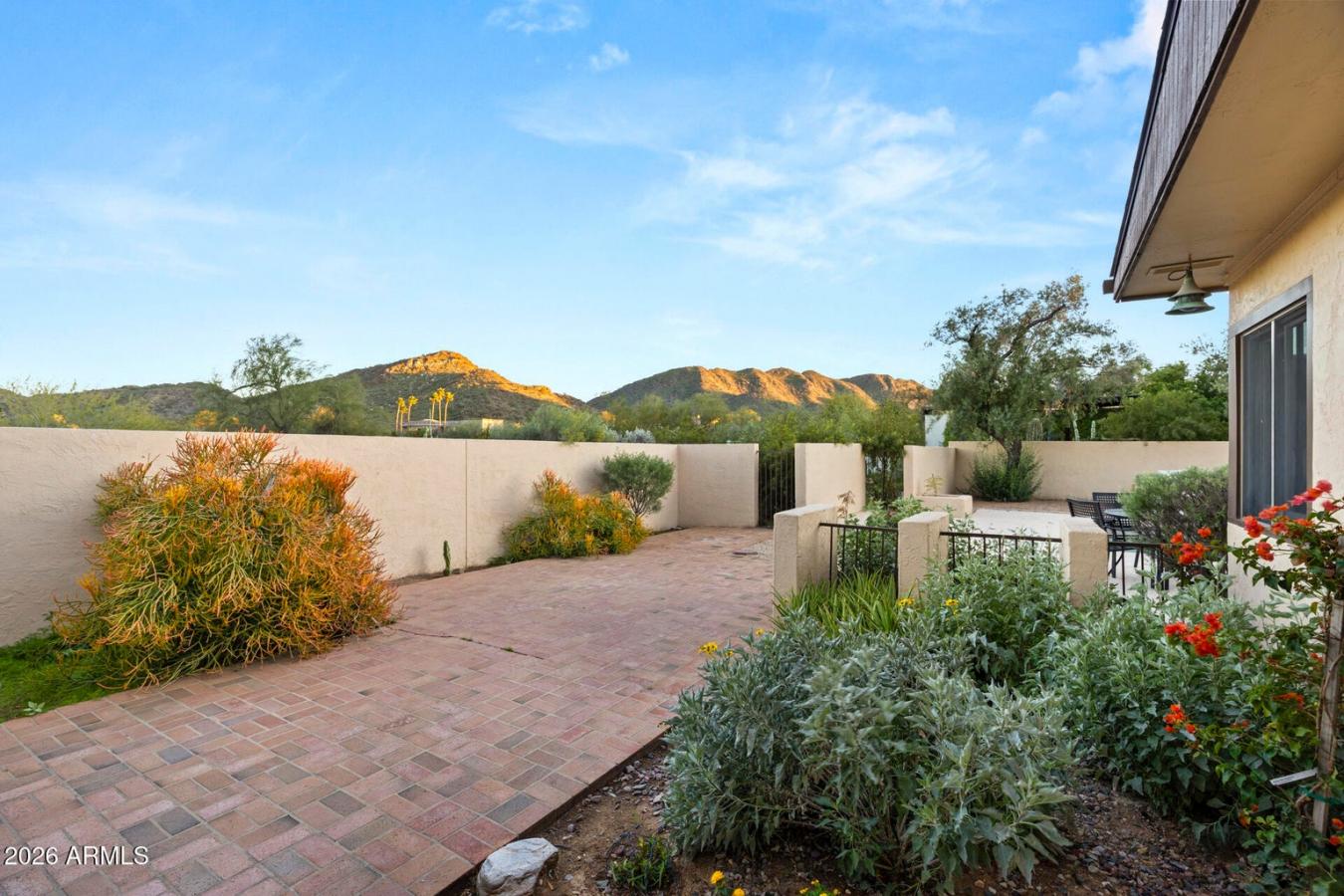 Phoenix, Maricopa, 85028, United States, 5 Bedrooms Bedrooms, ,4 BathroomsBathrooms,Residential,For Sale,2014245