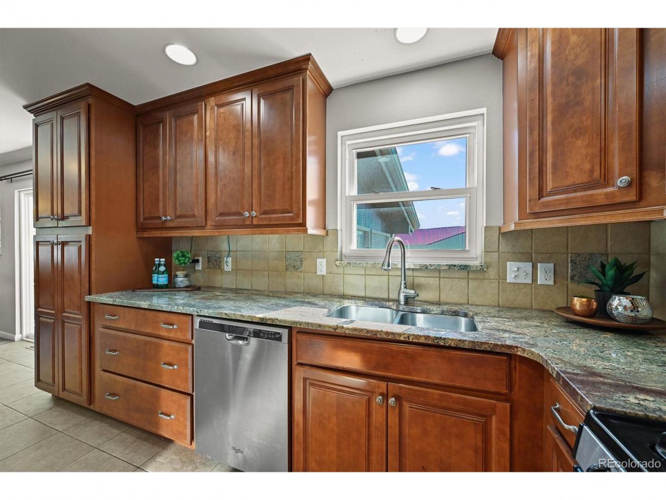 3237 Haystack Rd, Castle Rock, Douglas, 80104, United States, 4 Bedrooms Bedrooms, ,4 BathroomsBathrooms,Residential,For Sale,3237 Haystack Rd,9716940