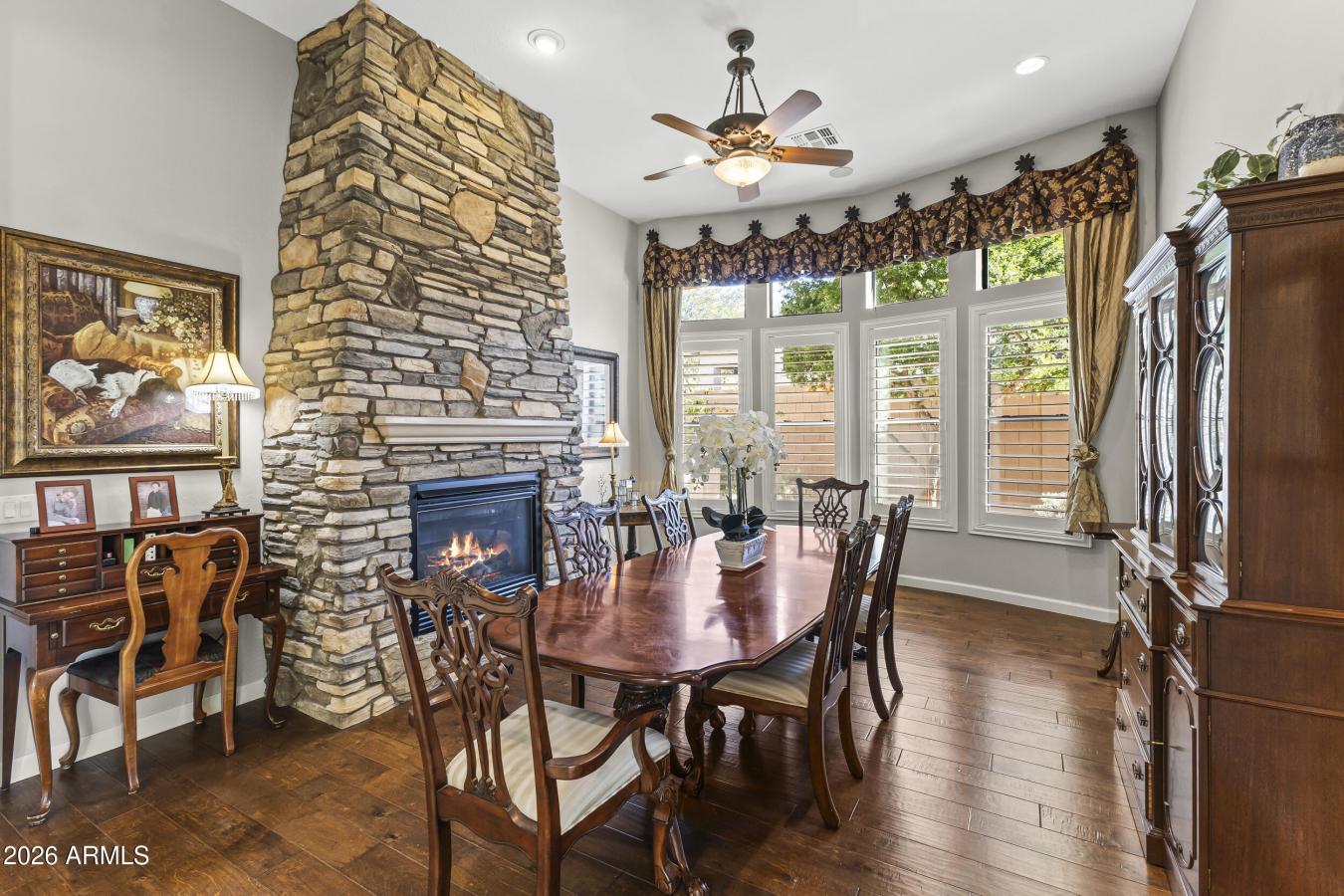 Mesa, Maricopa, 85207, United States, 4 Bedrooms Bedrooms, ,5 BathroomsBathrooms,Residential,For Sale,2014243