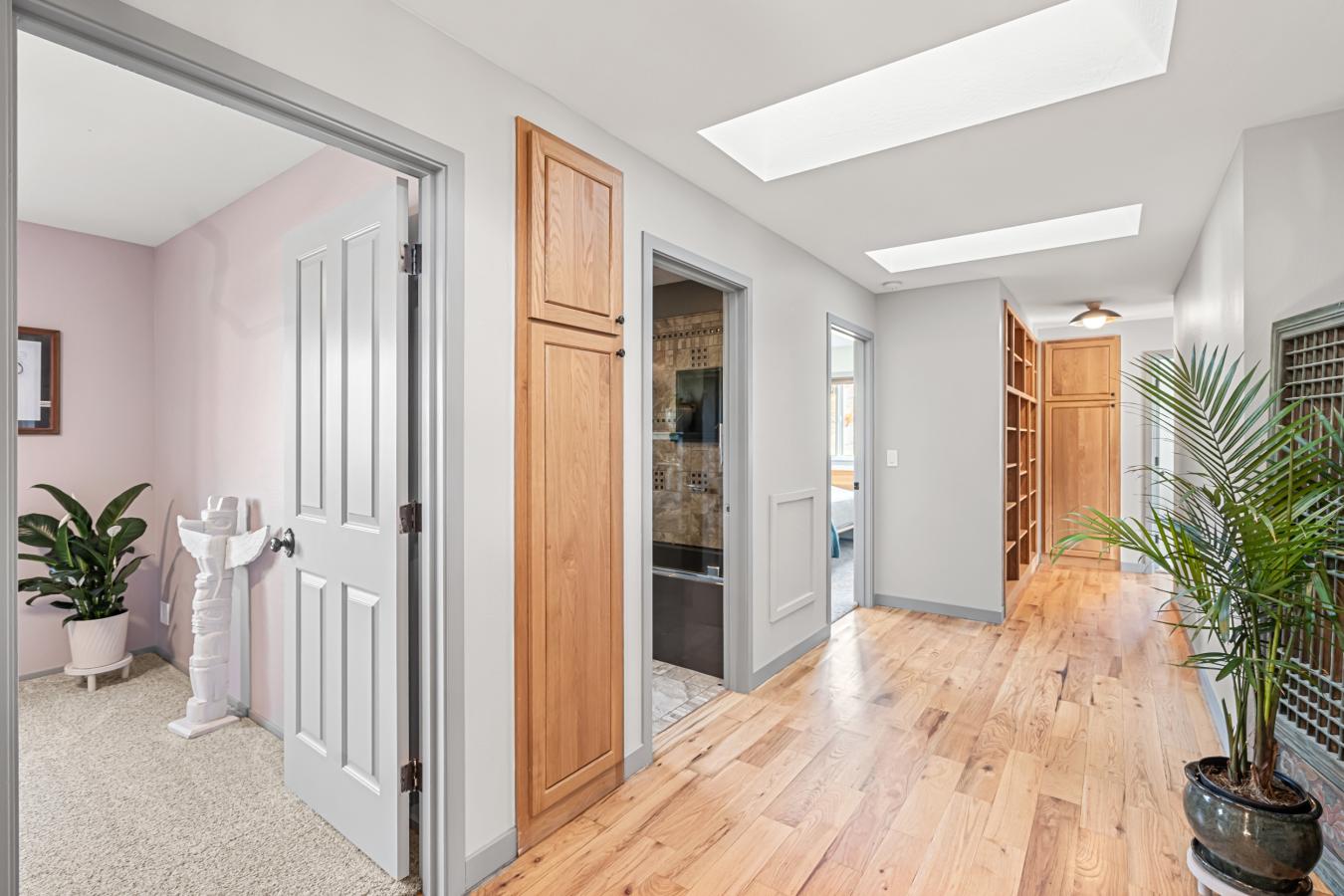 Ashland, Jackson, 97520, United States, 4 Bedrooms Bedrooms, ,3 BathroomsBathrooms,Residential,For Sale,2014241