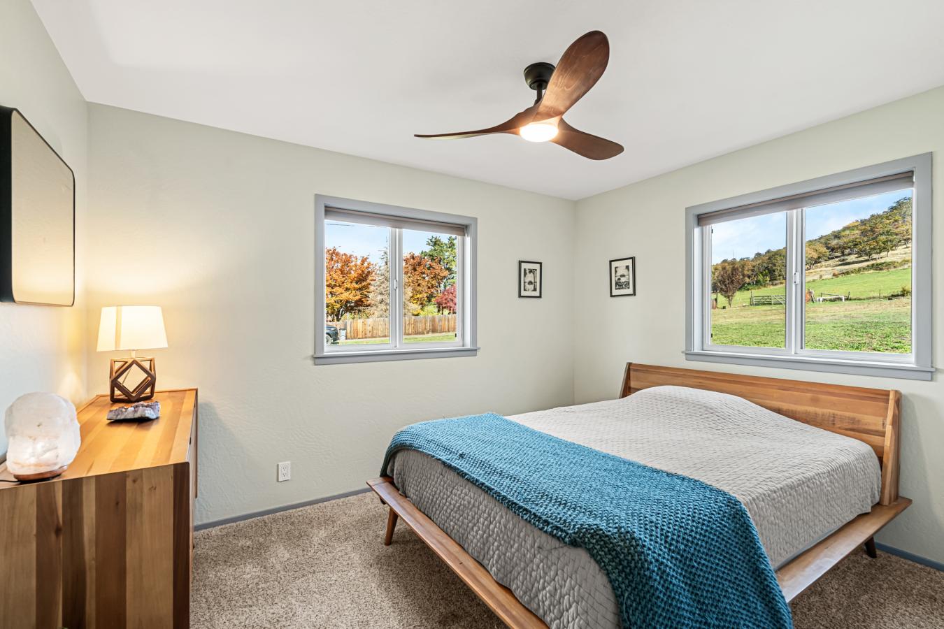 Ashland, Jackson, 97520, United States, 4 Bedrooms Bedrooms, ,3 BathroomsBathrooms,Residential,For Sale,2014241