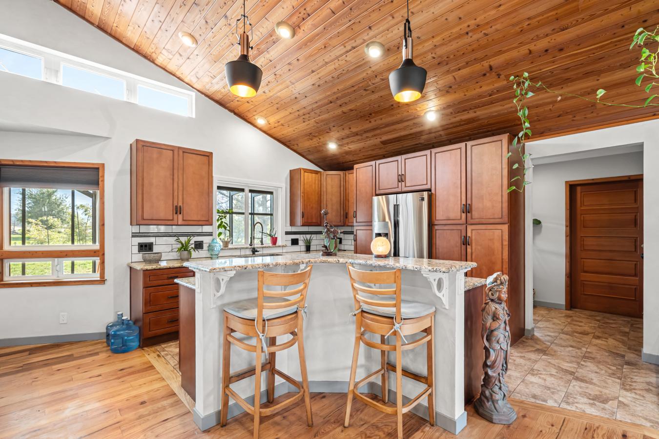 Ashland, Jackson, 97520, United States, 4 Bedrooms Bedrooms, ,3 BathroomsBathrooms,Residential,For Sale,2014241