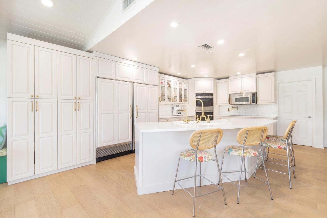 West Palm Beach, Florida, 33401, United States, 3 Bedrooms Bedrooms, ,3 BathroomsBathrooms,Residential,For Sale,2014544