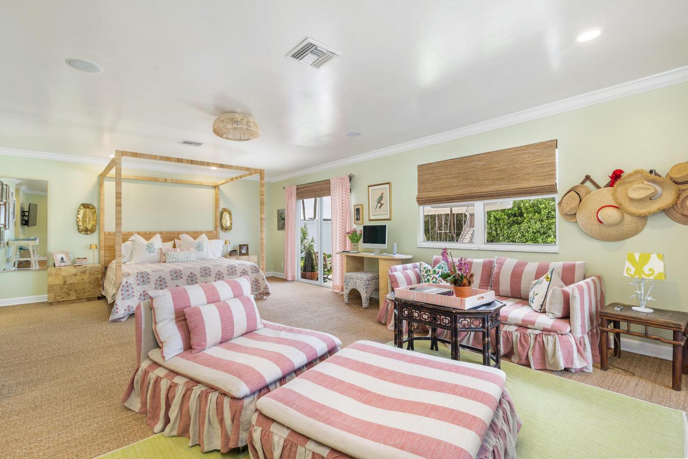 West Palm Beach, Florida, 33401, United States, 3 Bedrooms Bedrooms, ,3 BathroomsBathrooms,Residential,For Sale,2014544