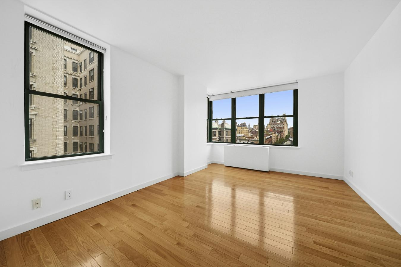 New York, New York, 10024, United States, 2 Bedrooms Bedrooms, ,2 BathroomsBathrooms,Residential,For Sale,2014543
