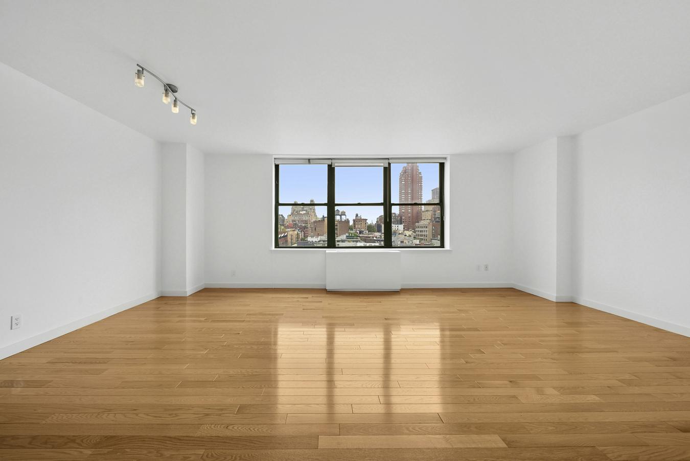 New York, New York, 10024, United States, 2 Bedrooms Bedrooms, ,2 BathroomsBathrooms,Residential,For Sale,2014543