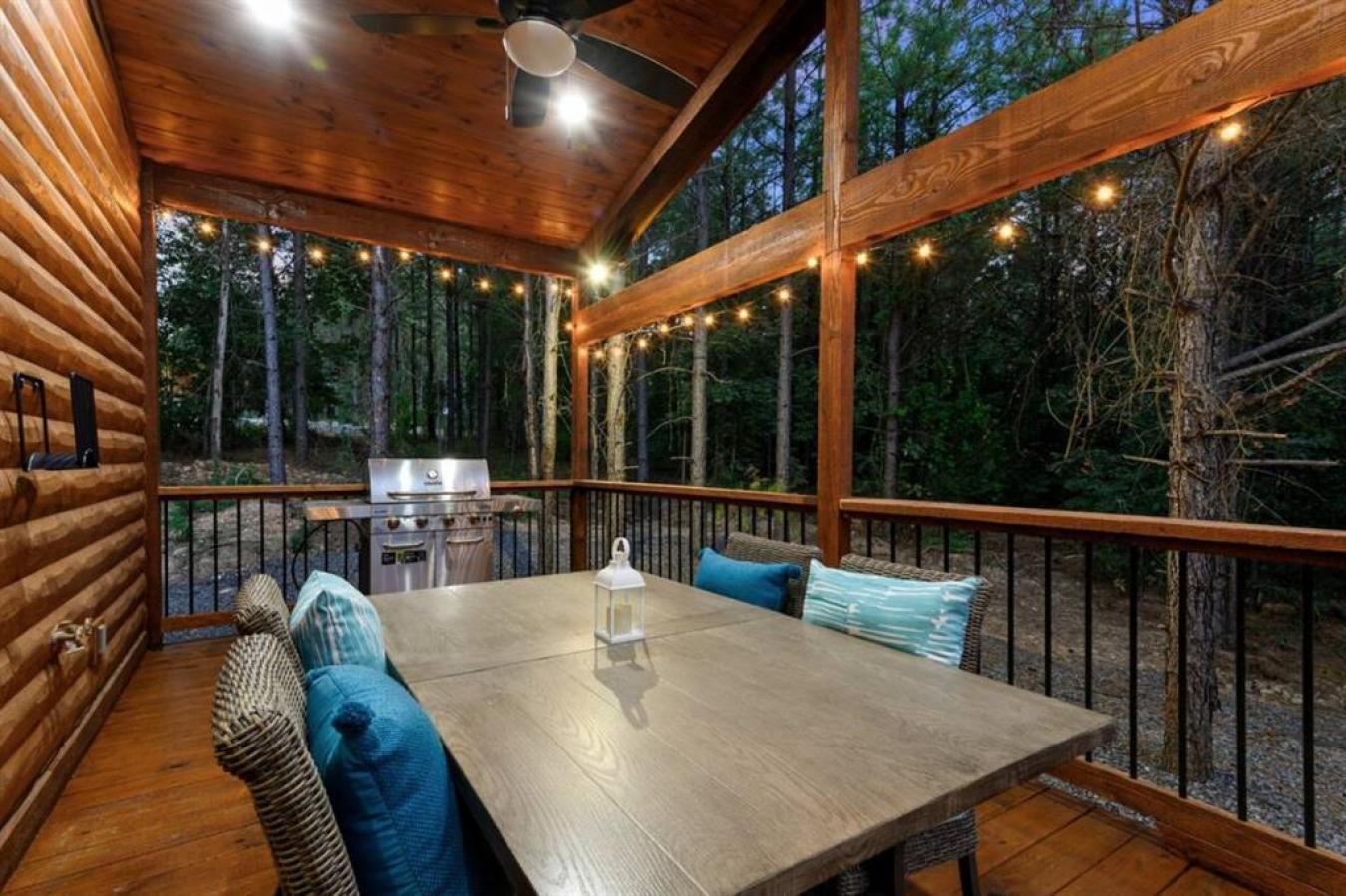 Broken Bow, McCurtain, 74728, United States, 3 Bedrooms Bedrooms, ,4 BathroomsBathrooms,Residential,For Sale,2014537