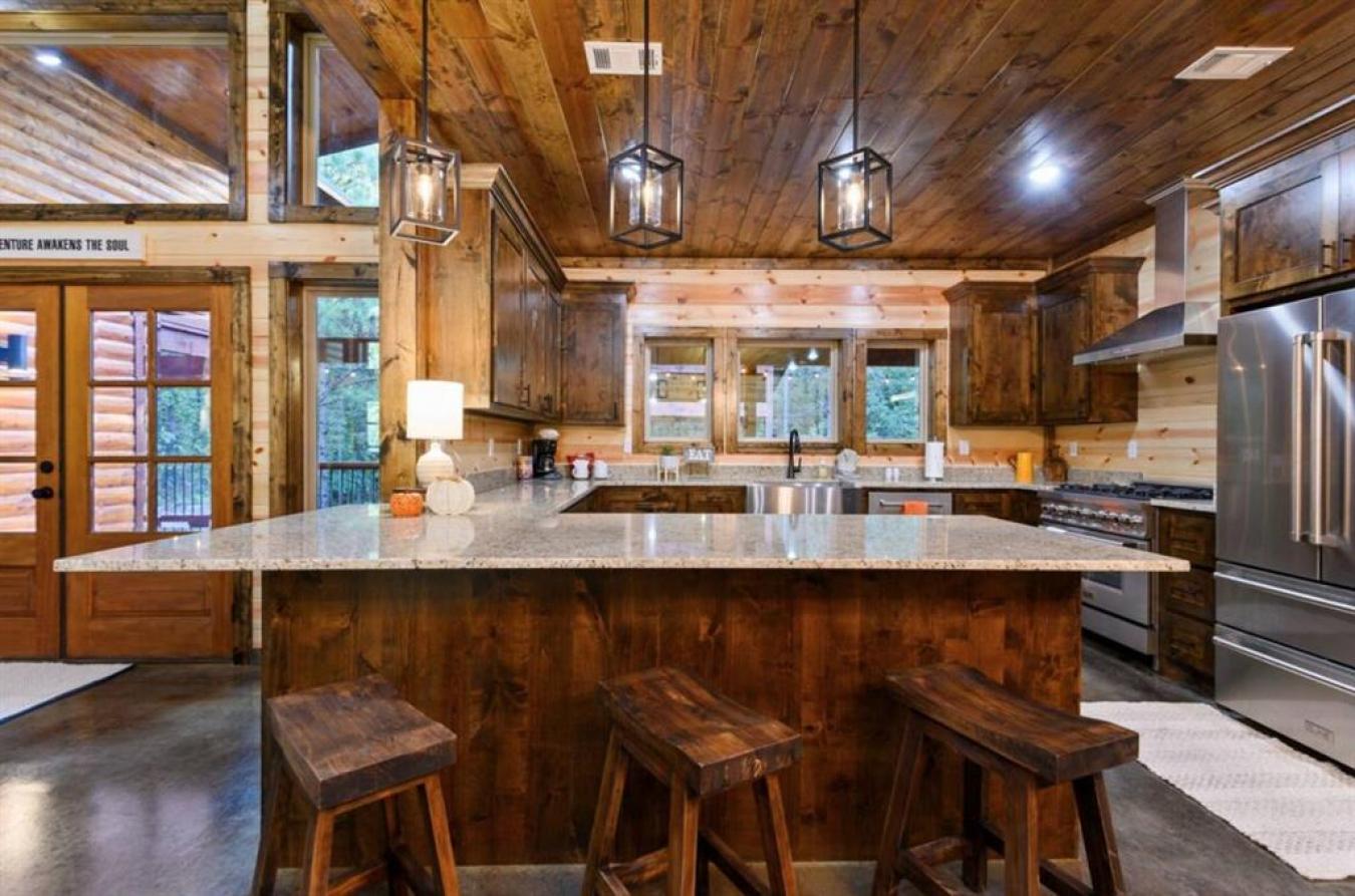 Broken Bow, McCurtain, 74728, United States, 3 Bedrooms Bedrooms, ,4 BathroomsBathrooms,Residential,For Sale,2014537