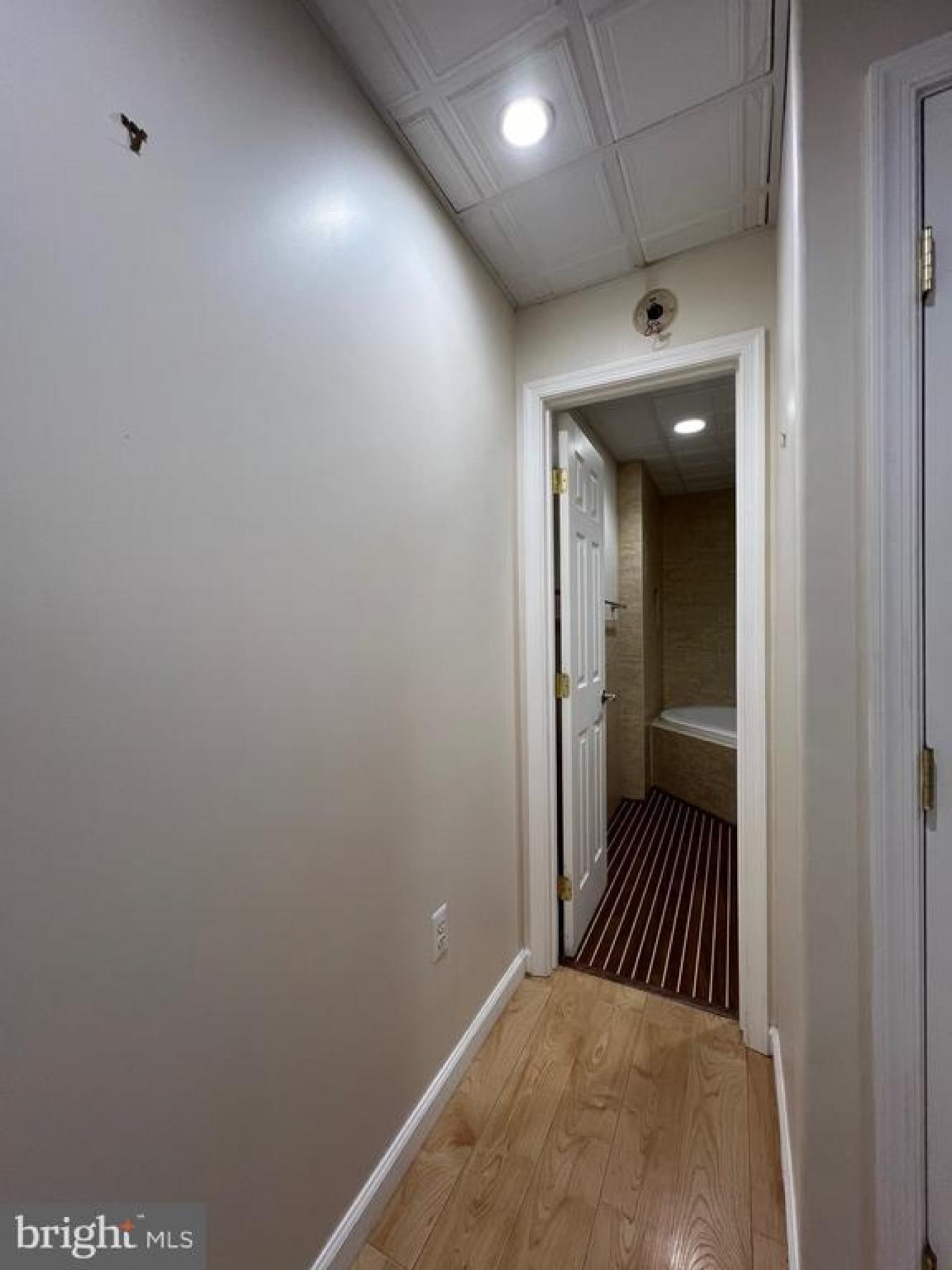 Dont miss this opportunity! This ground floor, 1 bedroom, 1 bath condo – image 15