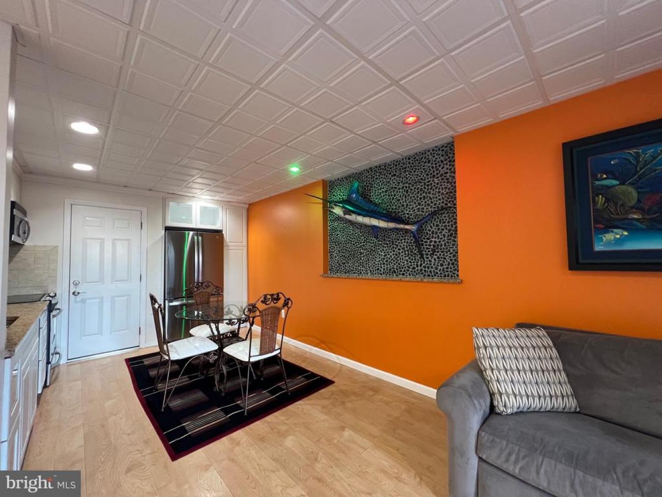Dont miss this opportunity! This ground floor, 1 bedroom, 1 bath condo – image 2