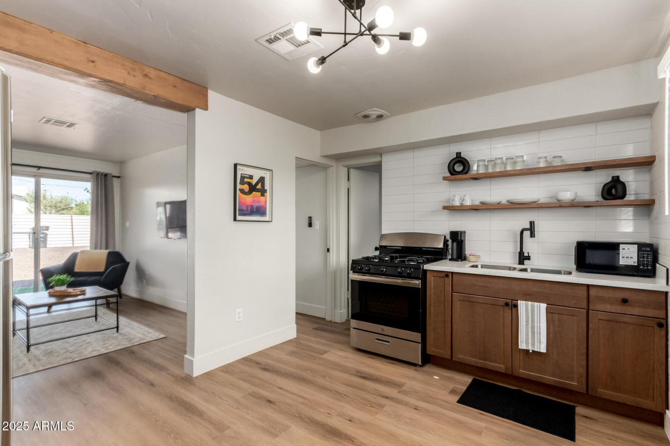 Phoenix, Maricopa, 85014, United States, ,Residential,For Sale,2014892